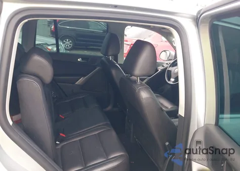 2010 Volkswagen Tiguan Se from USA, damaged, VIN WVGAV9AX5AW001547